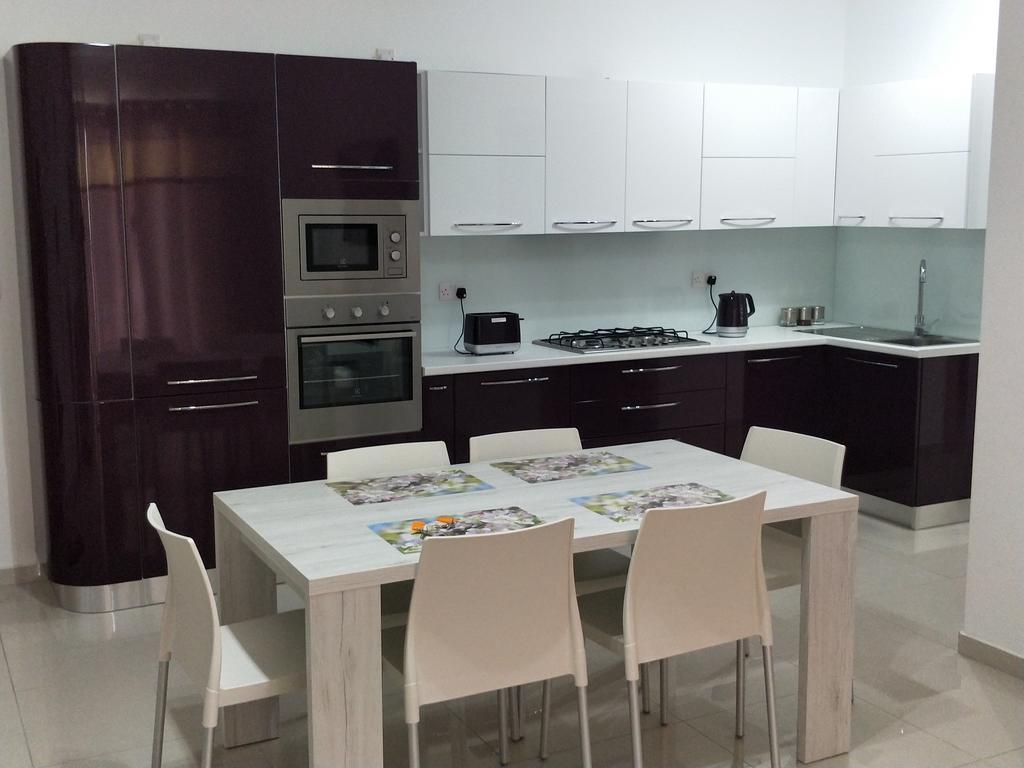 Appartement SunStone Court à San Pawl il-Baħar Extérieur photo